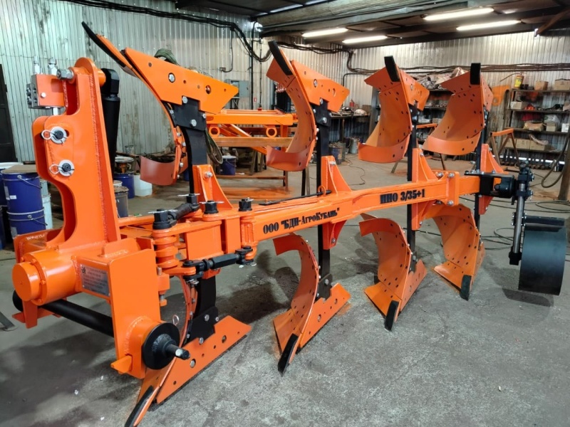 Плуг навесной оборотный 3/35+1 купить в Ростове-на-Дону – «БДН-АгроКубань»