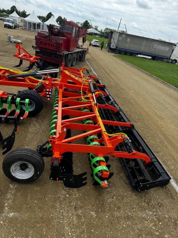 Лущильник мульчировщик дисковый прицепной «АВРОРА» ЛД-8Л (евро-складывание) ЛАФЕТ купить в Ростове-на-Дону – «БДН-АгроКубань», 5