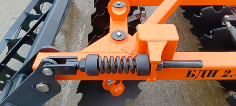 Борона дисковая навесная БДН 2,4х2Н с амортизаторами катка, 14 рабочих органов купить в Ростове-на-Дону – «БДН-АгроКубань», 6