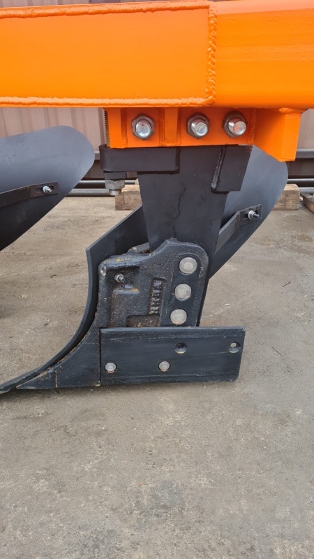 Плуг отвальный ПЛН 3-35 (3 корпуса) купить в Ростове-на-Дону – «БДН-АгроКубань», 3