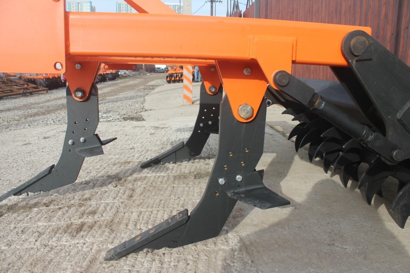 Плуг чизельный ПЧН-1,6 с зубчатым катком купить в Ростове-на-Дону – «БДН-АгроКубань», 11