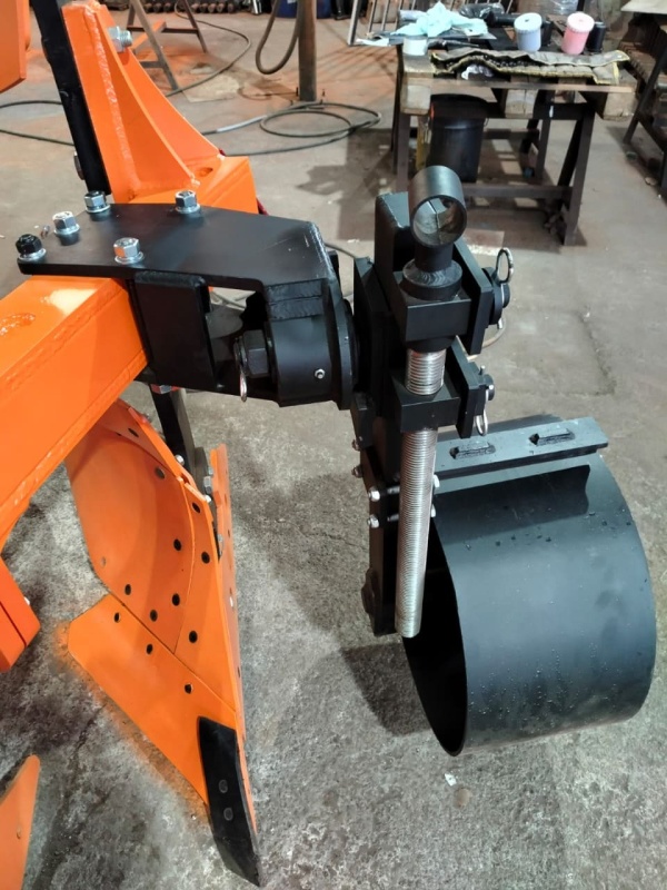 Плуг навесной оборотный 3/35+1 купить в Ростове-на-Дону – «БДН-АгроКубань», 4