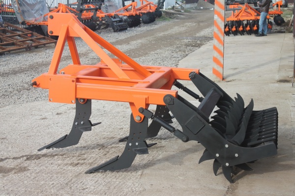 Плуг чизельный ПЧН-1,6 с зубчатым катком купить в Ростове-на-Дону – «БДН-АгроКубань», 4